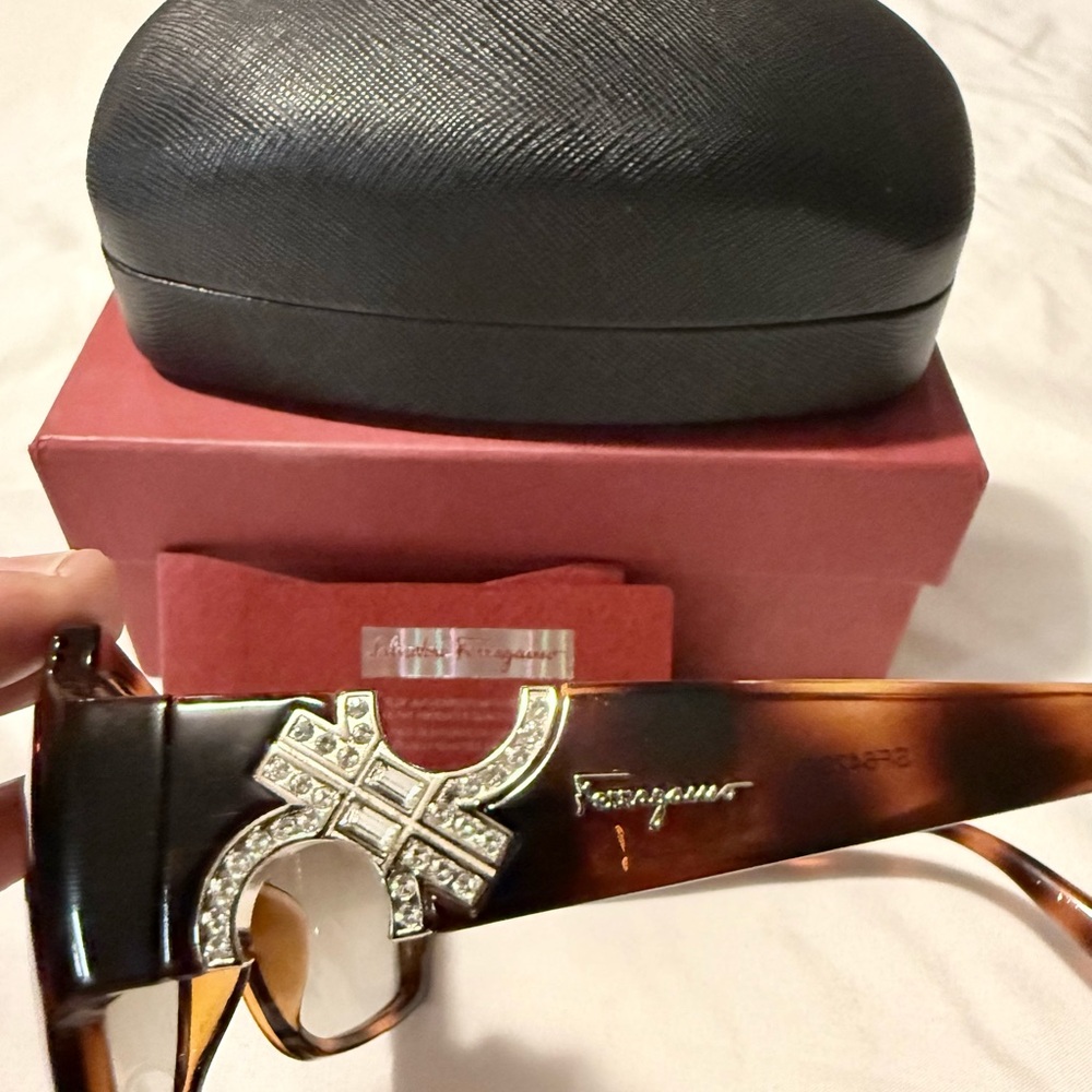 Salvatore Ferragamo Luxury Sunglasses SF642SR Made in Italy with Certificate - Picture 8 of 11